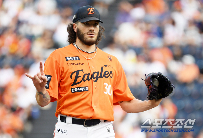 KIA, thank you so much! The 2.5G gap is now narrowed...Ponce has won 17 games in a row! Hanwha wins 3 consecutive games after Kiwoom 