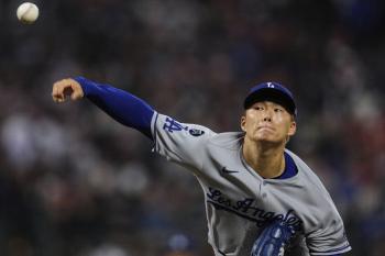Lee Jung-hoo, a decisive lucky walk SF, beat the Dodgers with a bases-loaded walk in overtimeNew York M Anti-Game Car Pressure