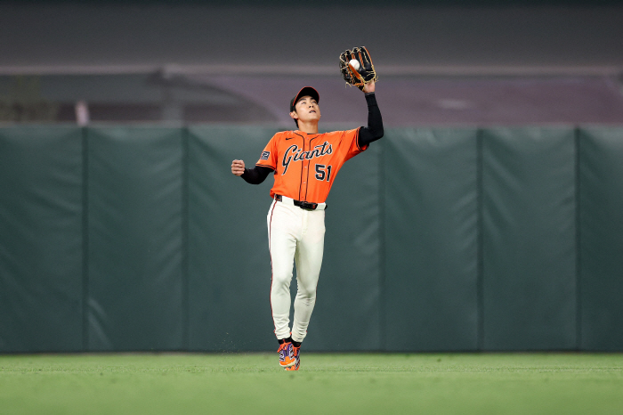 Lee Jung-hoo, a decisive lucky walk SF, beat the Dodgers with a bases-loaded walk in overtimeNew York M Anti-Game Car Pressure