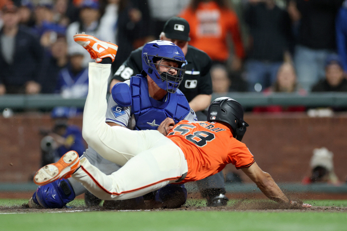Lee Jung-hoo, a decisive lucky walk SF, beat the Dodgers with a bases-loaded walk in overtimeNew York M Anti-Game Car Pressure