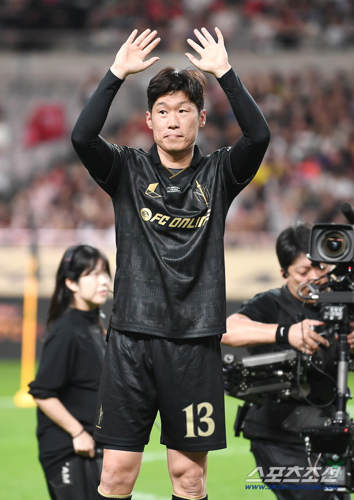 The main character of the hottest cheer? Father! Park Ji-sung, who also beat Angry New Gerrard, reacted with Sangambeol (on the spot)