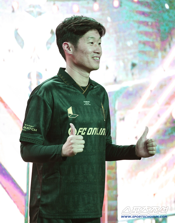 The main character of the hottest cheer? Father! Park Ji-sung, who also beat Angry New Gerrard, reacted with Sangambeol (on the spot)