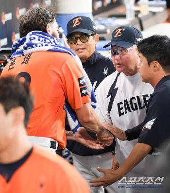  Director Kim Kyung-moon, who visited Ponce, is also the ace