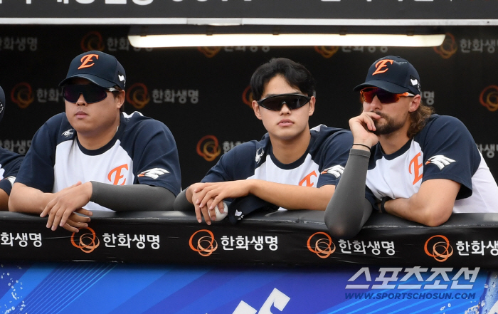  Ryu Hyun-jin, Moon Dong-ju, appreciate the first starter of TWICE's Ponce pitching