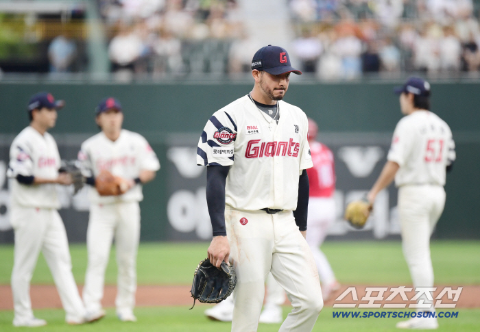  Velazquez didn't fill the 1st inning and early steel plate