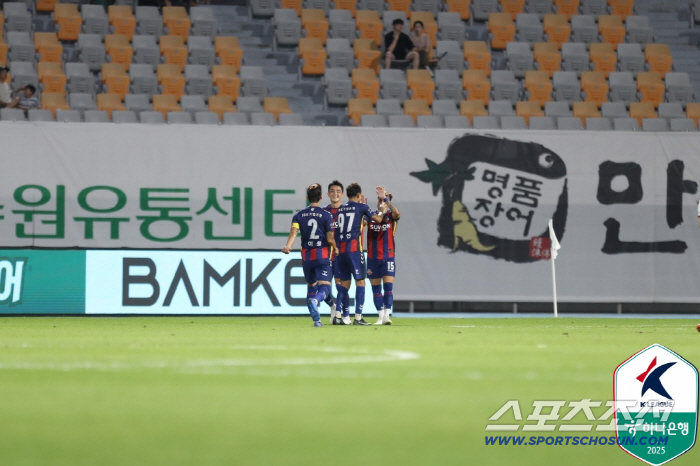 Cho Sung-kwon's final goal X Shin Chang-moo's 2AS monopoly is 4-2 wins against Gwangju and Suwon, 5th place Kkeung Chung 