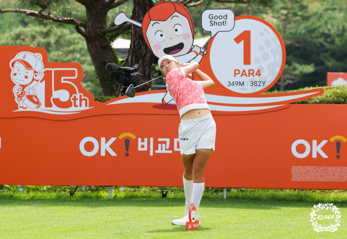 Dong-eun and I are so close... The winner of the longest batter face-off is Bang Shin-sil, the first winner from an OK scholarship student → tied for the most wins