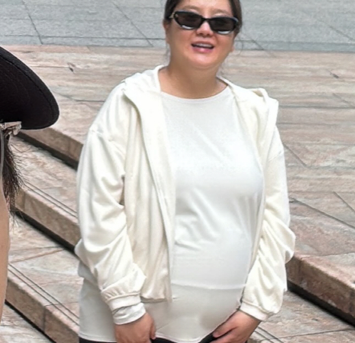 Lee Yong-sik's daughter Lee Soo-min lost 26kg in just four months of childbirth, but she has 10kg more to go