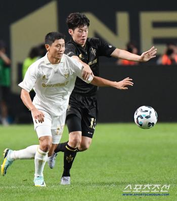  Park Ji-sung Lee Young-pyo summoned Manchester United and Eindhoven