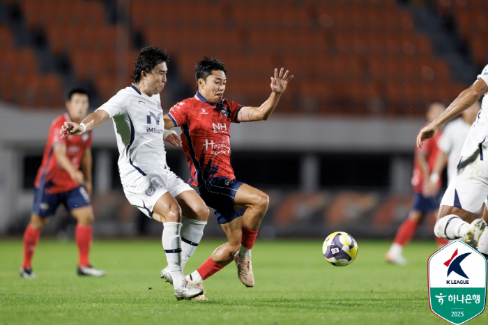 The relegation war is not over! Jang Sung-won Kaio's consecutive goals Daegu and Gimcheon 21 wins and 2 wins in a row 