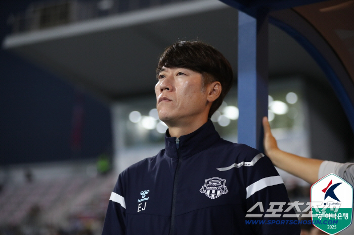 Sharp Kim broke down on his own due to a mistake by Suwon manager Jung-joong. No one can fix it unless it gets stronger