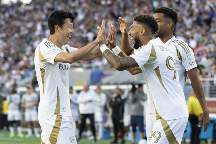 Wake up! 80 minutes Son Heung-min 52 seconds → Anger explodes even with his second MLS goal...LA FC Overcomes San Jose EarthQuake 42