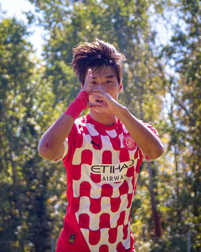 Director Hong Myung-bo, I have one too!  Korean La Liga No. 8 Kim Min-soo, Spain's ace in the second division, scored two goals and two assists