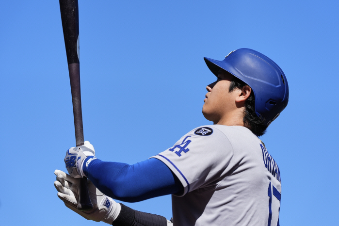 do it now Ohtani, who broke my record, will summon the first ML legend record in 93 years if I add 1 home run and 15 more runs