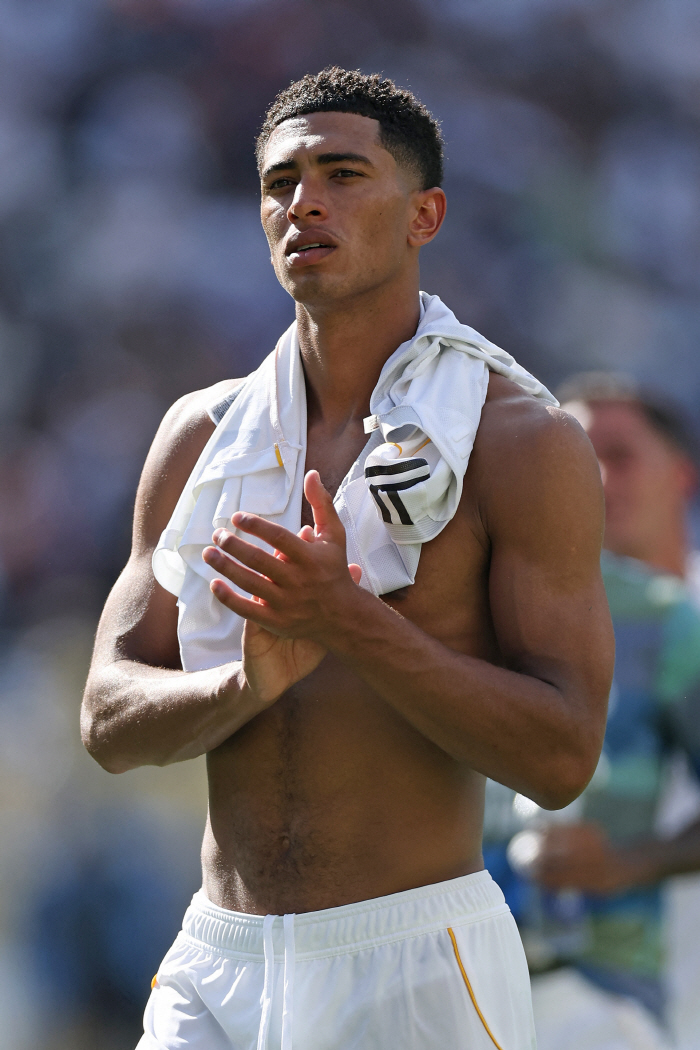 Hey, Jude, shoulder surgery, Bellium, early return...RealEngland Debut Late in New Season Through Ando, UCL