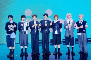 ID Monsta X, CRAVITY, IVE, Seniors Advice...a lot of help thanks to