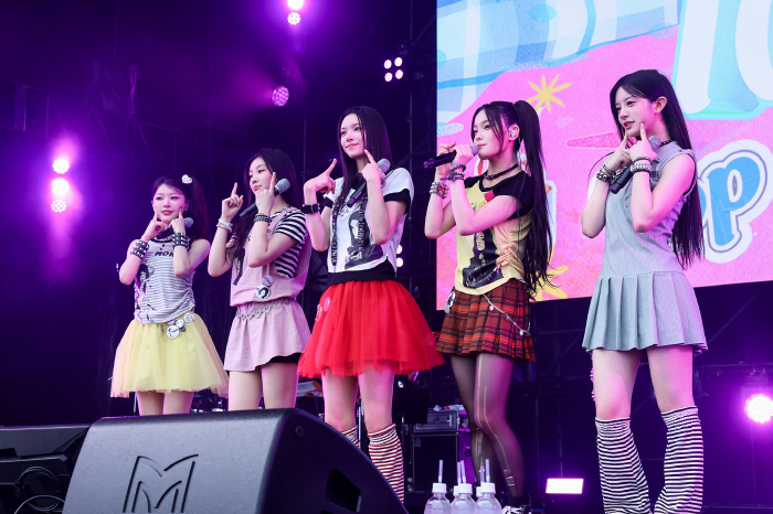 ILLIT Heats Up 'Rock in Japan Festival' with Explosive 11-Song Live Set