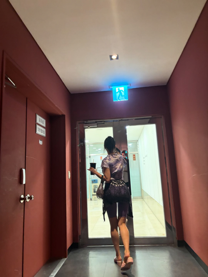 Jang Young-ran, who lost 23kg, is wearing leggings and is having fun showing off Apple Hip