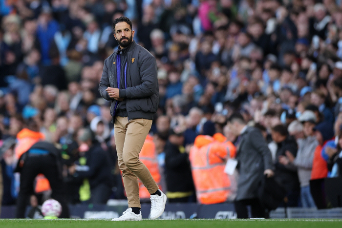 Manchester United will be relegated After Manchester Derby's crushing defeat, the odds of downgrading Opta rise to 10.95%...I can't see any hope