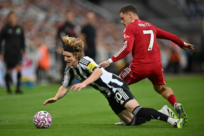 No one knew this would happen, 57 goals and 65 assists → 218.5 billion presence ghost Shin Se-Liverpool becomes the worst player