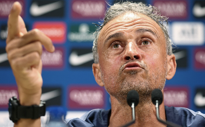 PSG is in trouble. Murder schedule injuries continue → Lee Kang-in is shocked by another ankle injury...Lance 20 → Tears despite winning all four games