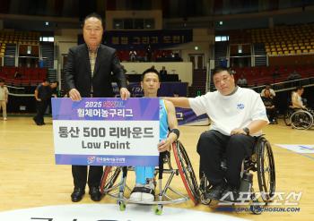 Wheelnong Living Legend Coway Oh Dong-seok's career 500 rebounds feat! Coway leads the league with 10 consecutive wins without losing. 