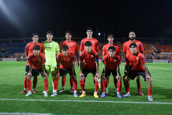 This is the power of Gangwon-do! Gangwon FC came from behind to beat Shanghai Shenhua 20 before debuting!