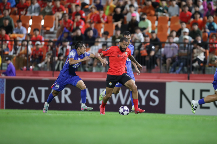 This is the power of Gangwon-do! Gangwon FC came from behind to beat Shanghai Shenhua 20 before debuting!