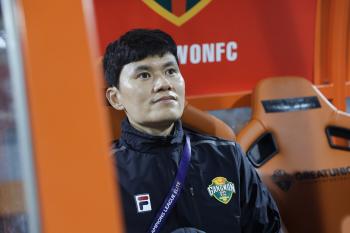  Gangwon coach Jung Kyung-ho wanted to keep his promise with the tough-minded players for his first victory in the rotation