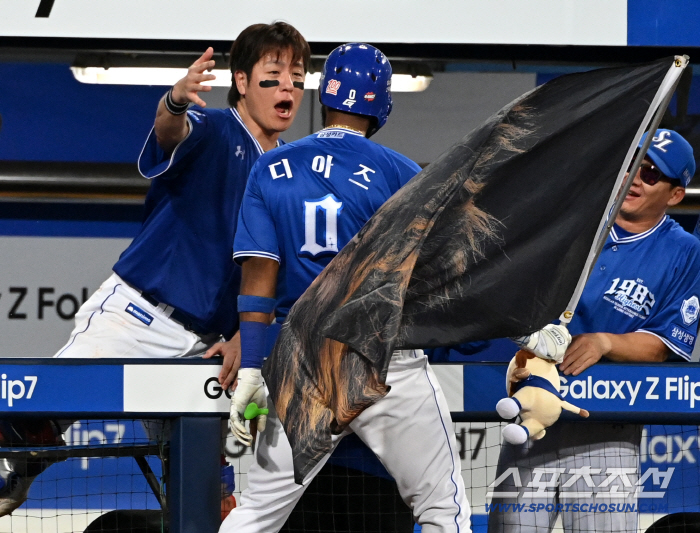 Oh, wrap it up. Kim Jae Yoon is anxious.. Samsung, I won anyway! 75 sweat wins over Lotte → 5th place