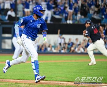  Diaz hitting the equalizer