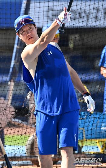  Kang Min-ho, adjusting the hitting sense