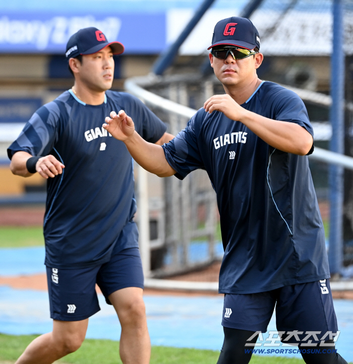  Kim Min-sung, Jeon Jun-woo, get ready for the game side by side