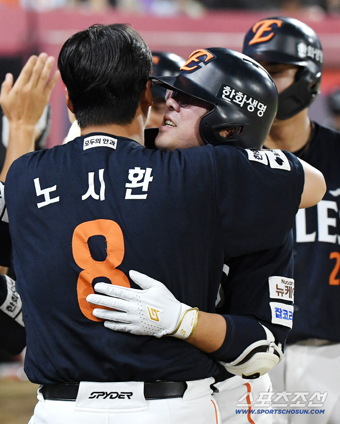  Noh Si-hwan's two-run shot, An Chi-hong's three-run shot