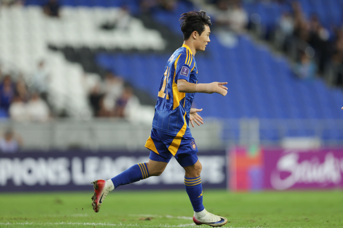  Um Won-sang's equalizer → Heo Yul's reversal theater goal best friend Seo Jung-won Magic → Shin Tae-yong's unexpected joy...Ulsan's first appearance, Chengdu 21 come-from-behind victory