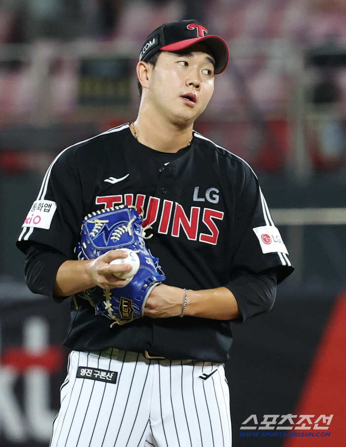 A big ball that went off even after a 107-minute break. He won by scoring eight points with four home runs. Magic Number 8 Chanting Lee Ji-gang finished the difficult game well until the end