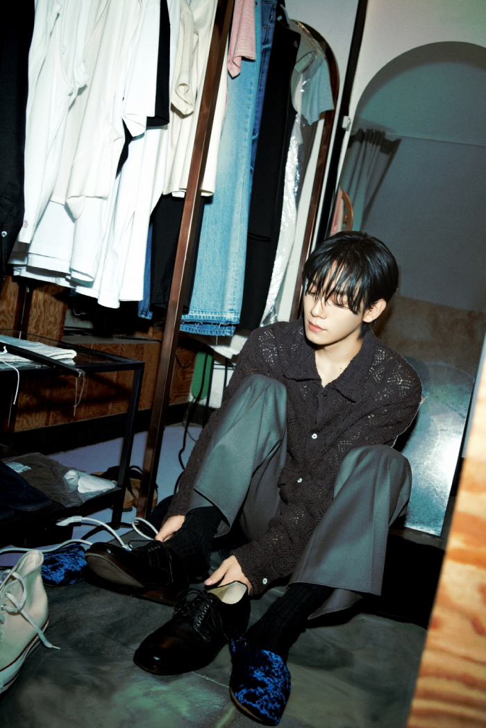EXO’s Chen Unveils ‘OFF’ Concept Photos for Upcoming Mini Album 'Arcadia'