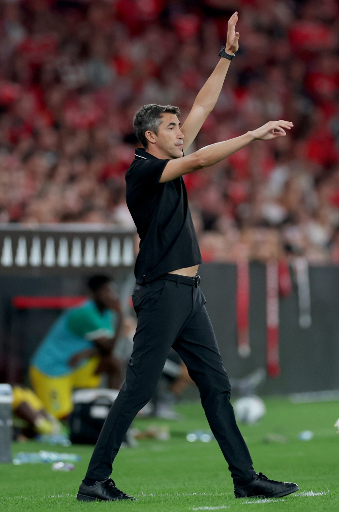 The first happening! The dismissed director virtually announced his replacement in an interview...Mourinho knows Benfica well