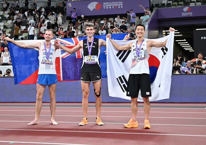 I'll be satisfied for today and start running again tomorrow Woo Sang-hyuk, who wrote history in Tokyo, still sparks the challenge in Paris