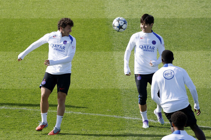 It's Lee Kangin no matter what! Lee Kang-in! EPL sensation team's desperate cry → LEE recruitment approved to escape sluggishness...Confident of Growth Under Emery