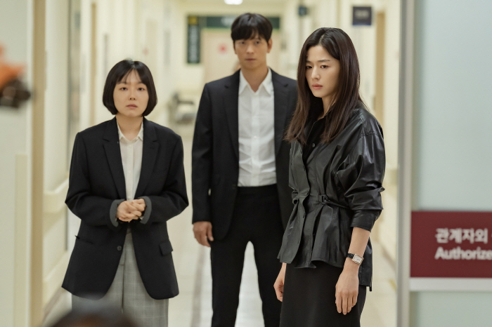 Jeon Ji-hyun ♥ Kang Dong-won's ever-deepening melodrama..Polaris, the blossoming chemistry between doubt and faith