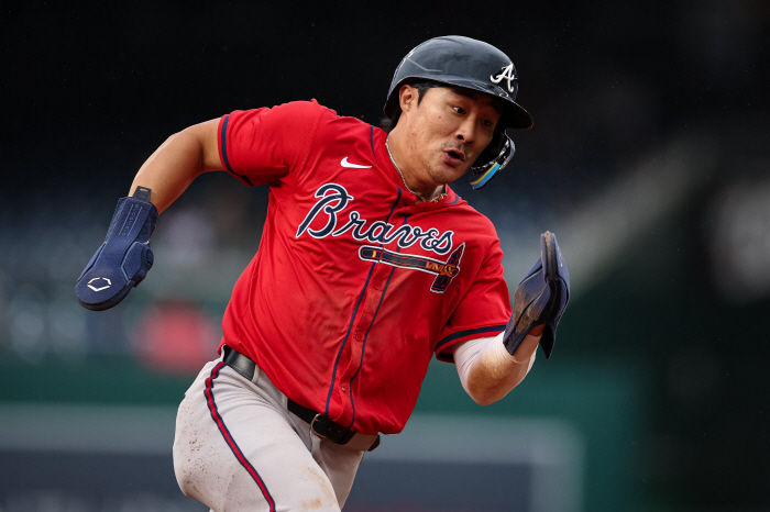 Kim Ha-sung enters the batting average of .300 after Atlanta's biggest harvest this year, DH's 3 hits and 3 points, and fantastic defense