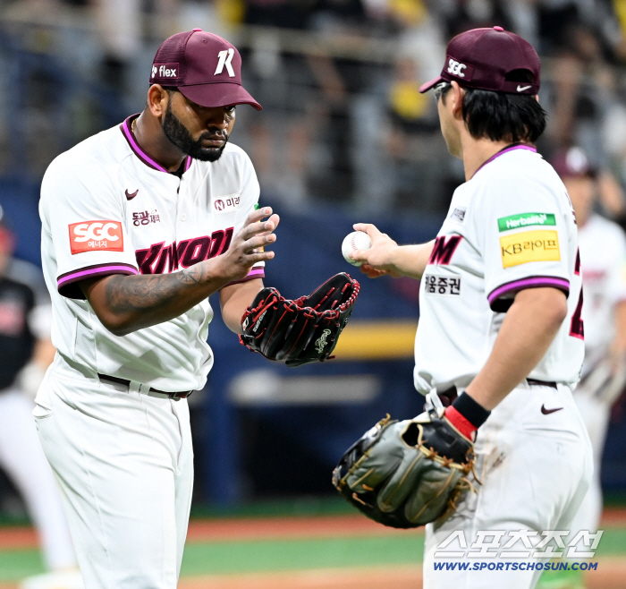 The last team throws only 17 games, but it's a possibility of 10 wins, and now it's Ponce-class