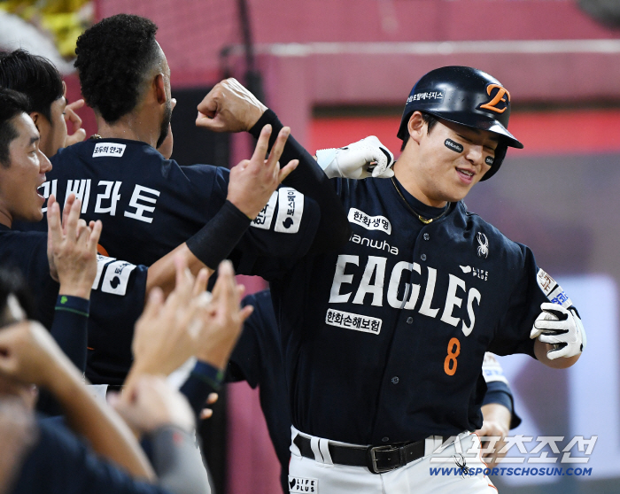  Liberato's two-run shot, followed by Noh Si-hwan's two-run shot