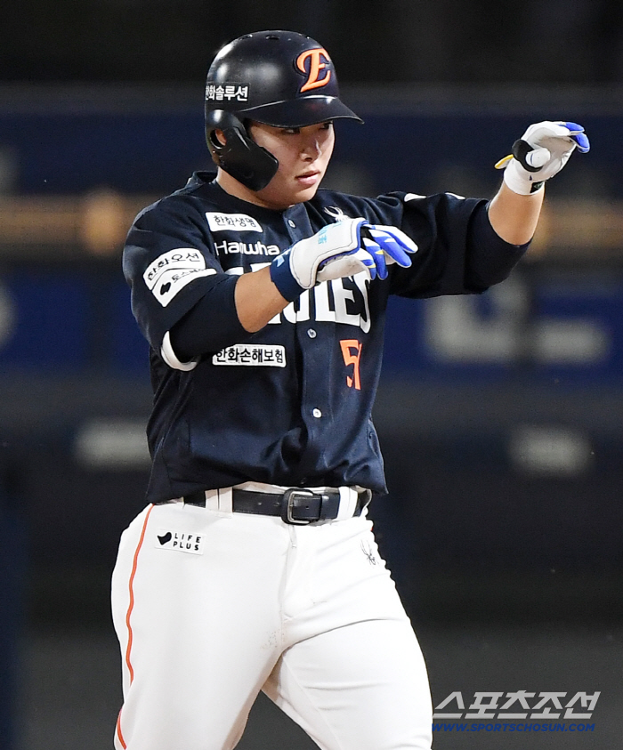  Moon Hyun-bin's timely hit to take the lead in the first inning