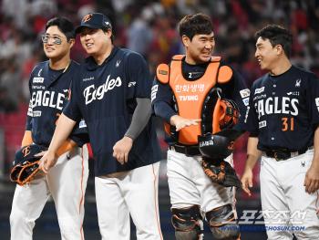  Ryu Hyun-jin, Chae Eun-sung, Lee Jae-won, Son Ah-seop, smiling brightly