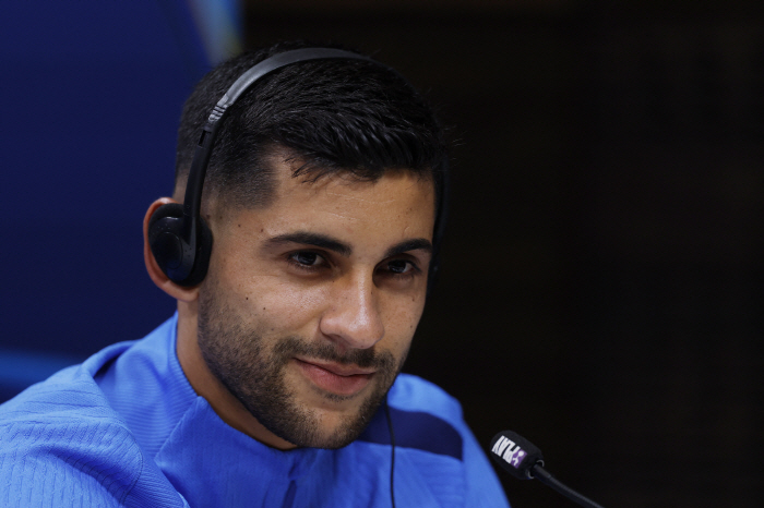 Thanks Heungmin hyung SON led to the best treatment he didn't even receive, Tottenham life declaration Spain? I'm not going here because I'm happy