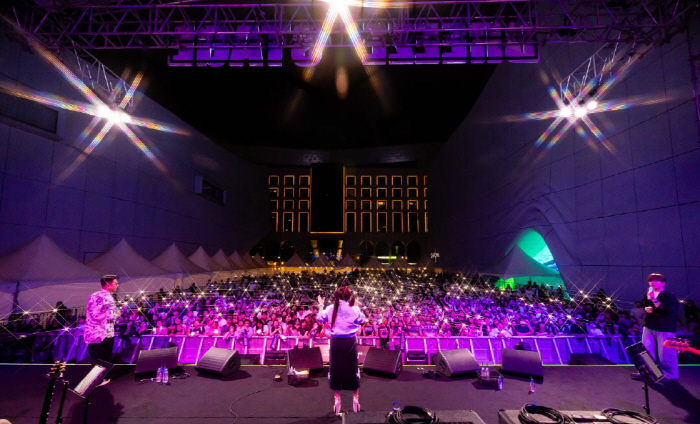 Urban Zakapa Shines Sound Planet Festival...Ending with the national treasure stage