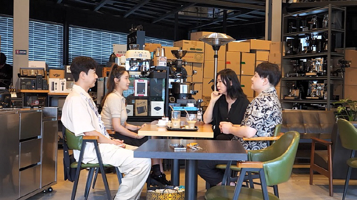 Why don't we hold hands for 5 minutes?Chun Myung-hoon is rejected by Sawol from Miss China again (Bridesma class)