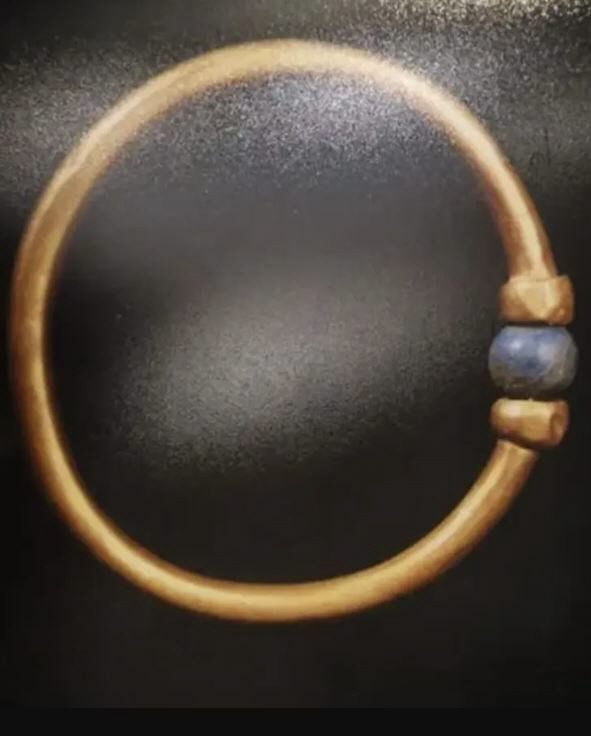 3,000-year-old pharaoh's gold bracelets disappear from Egypt Museum